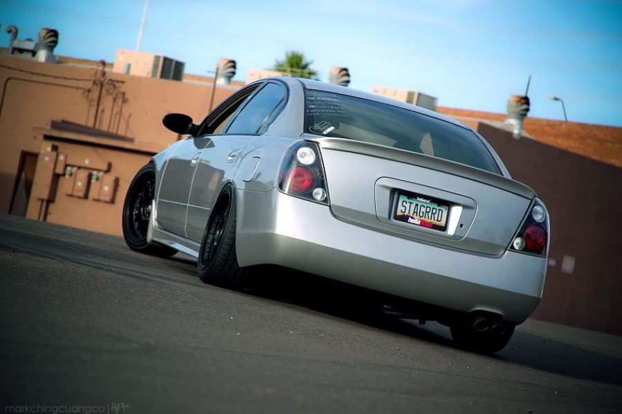 Nissan Altima L31 Räder ADR M-Sport R18 8.5J ET35 245/45 9.5J ET45 245/40