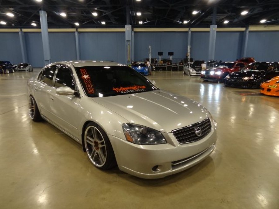 Nissan Altima L31 Räder Racing hart J5 Pro R19 9J ET26 225/35 10J ET19 235/35