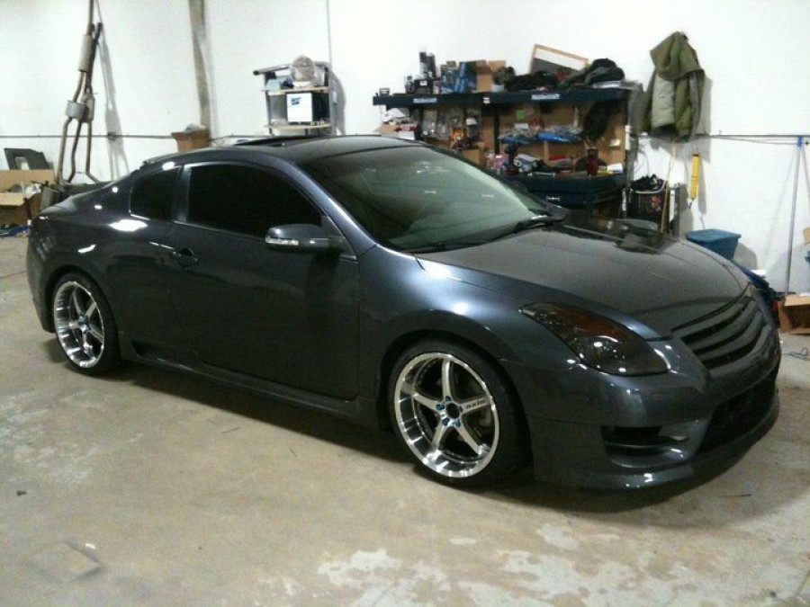 Nissan Altima L32A/D32 Räder Axis Shine R19 9.5J ET45 255/35 Coupe 