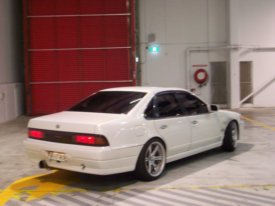 Nissan Cefiro Räder Do Luck Double Six R18 9.5J ET15 225/45