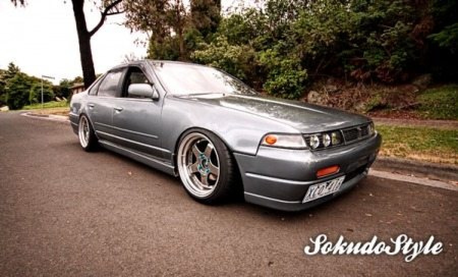 Nissan Cefiro Räder SSR Professor SP1R R17 9.5J ET5 215/40 ET22 235/40