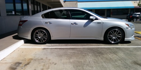 Nissan Maxima