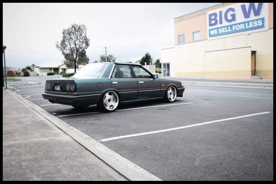Nissan Skyline R31 rines Work Euroline DH 18″ 9J ET20 225/40 10J ET23 235/40