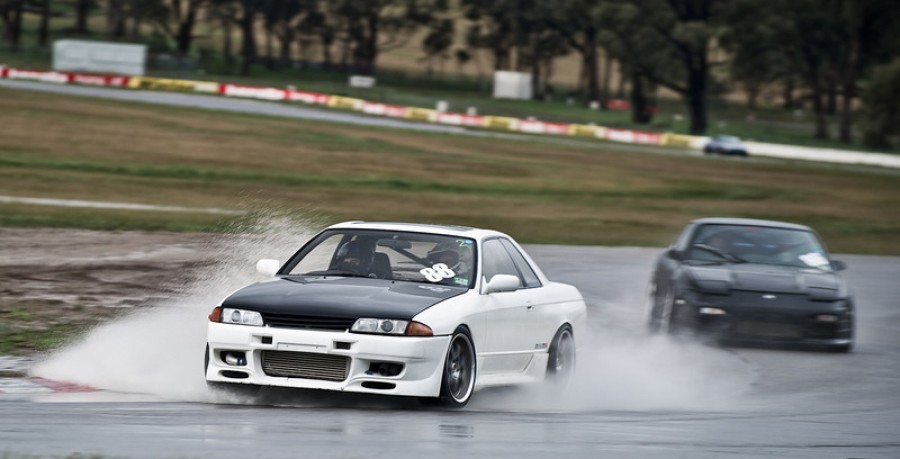 Nissan Skyline R32 rines Rays Volk Racing GT-7 17″ 8J ET15 215/45 9J ET21 235/45 coupe 