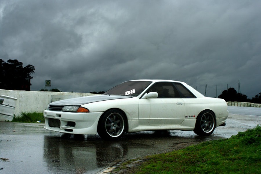 Nissan Skyline R32 rines Rays Volk Racing GT-7 17″ 8J ET15 215/45 9J ET21 235/45 coupe 