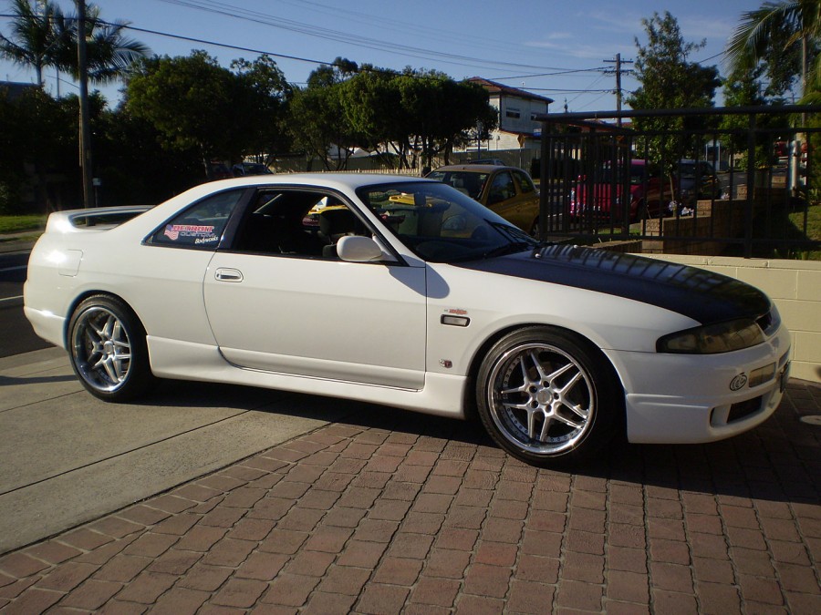 Nissan Skyline R33 rines Blitz BRW Type 03 18″ 10J ET22 245/40 coupe 