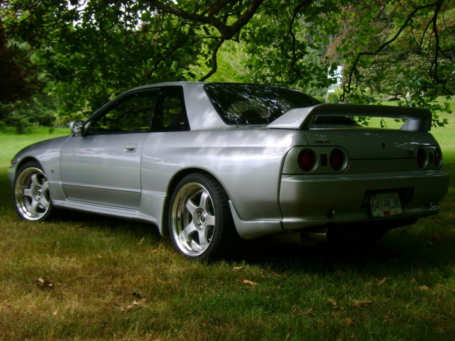 Nissan Skyline R32 rines SSR Professor SP1 18″ 10J ET16 275/35 GTR 