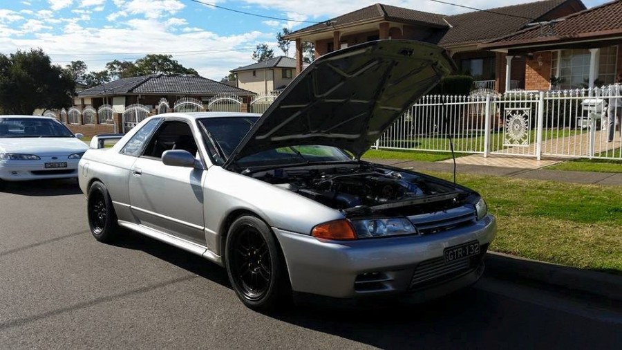 Nissan Skyline R32 rines Enkei RPF1 17″ 10J ET18 255/40 GTR 