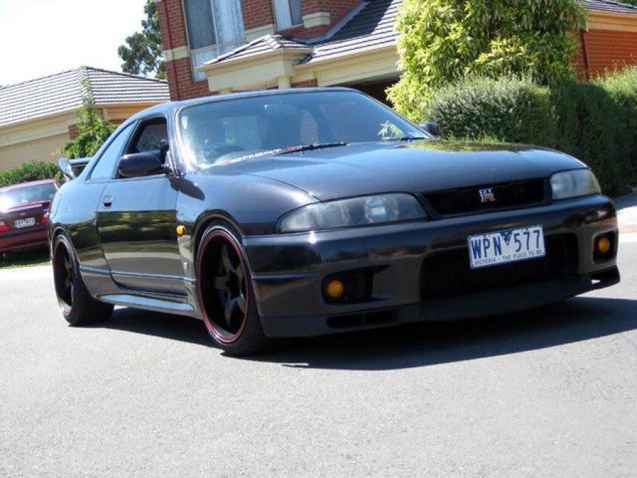 Nissan Skyline R33 rines Lenso D1R 18″ 10J ET-1 235/40 GTR 