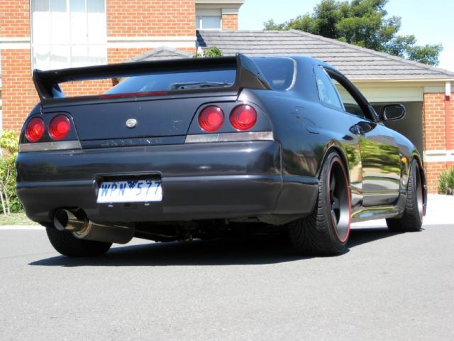 Nissan Skyline R33 rines Lenso D1R 18″ 10J ET-1 235/40 GTR 