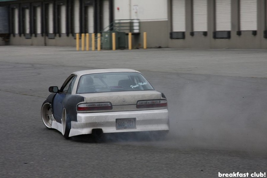 Nissan Silvia S13 rines Super Star Leon Hardiritt Ritter 18″ 10J ET-17 225/40 12J 245/40