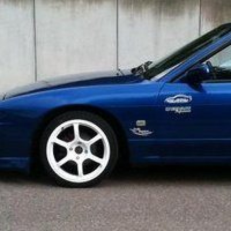 Nissan 180SX/200SX/240SX S13 rines Rota Boost 17″ 8J ET35 225/35