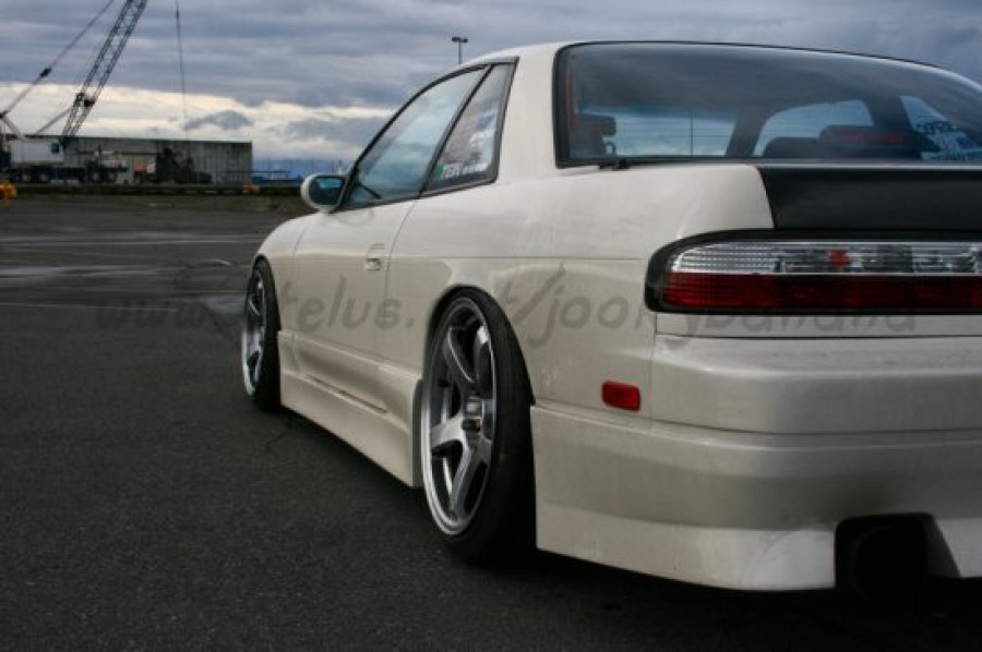 Nissan Silvia S13 rines Rays Gram Lights T57-RC 17″ 9J ET12 215/40 18″ 9.5J