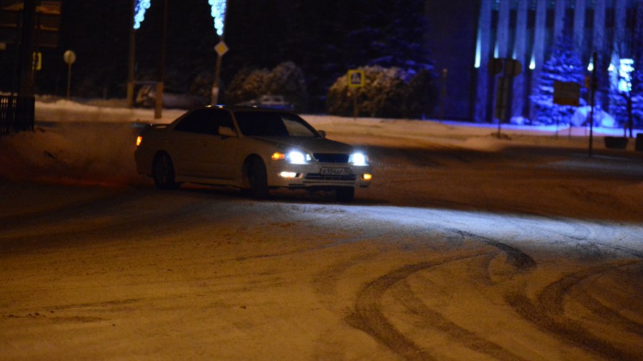 Toyota Mark II 100  1JZ-GE 
