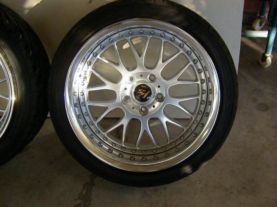 Nissan Silvia S14 rines Work VS-XX 17″ 9J ET-6 205/45