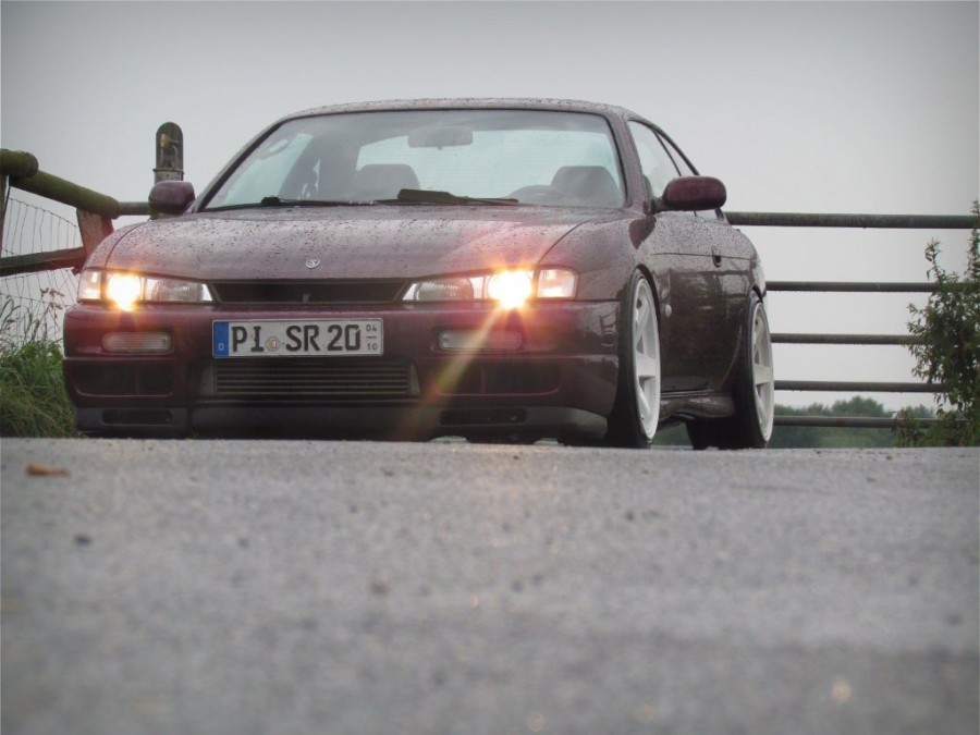 Nissan Silvia S14 rines Rota P45R 18″ 9.5J ET15 225/40 ET12
