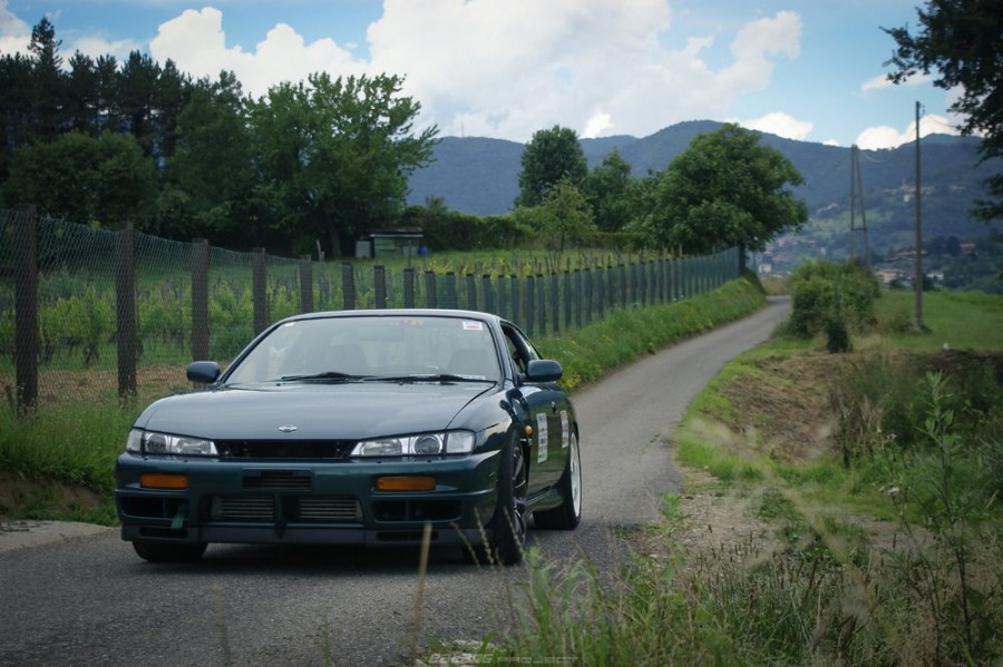 Nissan Silvia S14 rines Rota G-force 18″ 9.5J ET12 245/40 Rays Gram Lights 57C 8.5J ET20