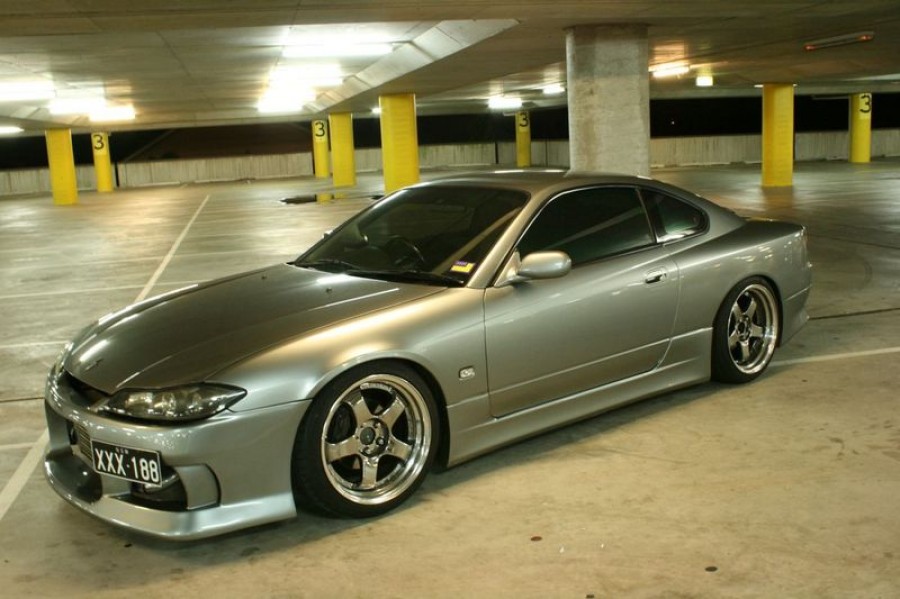 Nissan Silvia S15 rines SSR Professor SP1 18″ 9J ET29 225/40 10J ET32 235/40