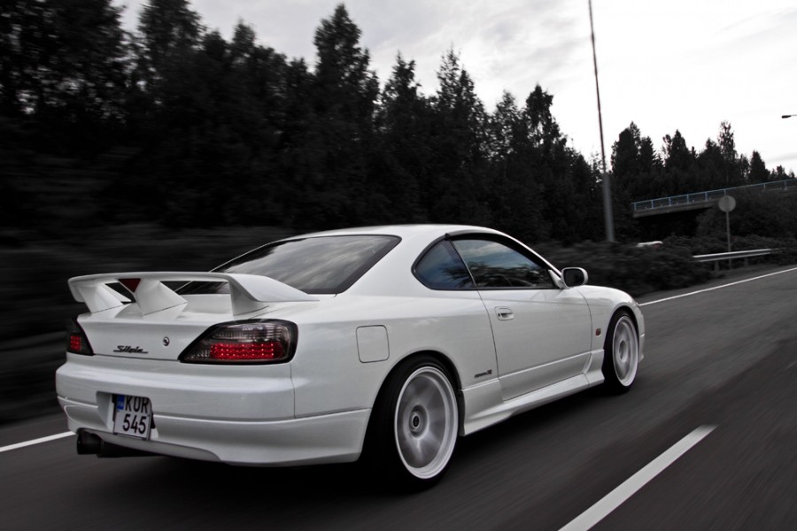 Nissan Silvia S15 rines Rota Grid Drift 18″ 8.5J ET35 215/40 10J 255/35