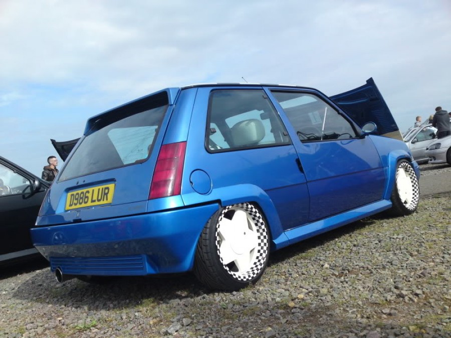 Renault 5 GT Turbo rines Borbet A 16″ 7.5J ET15 195/40
