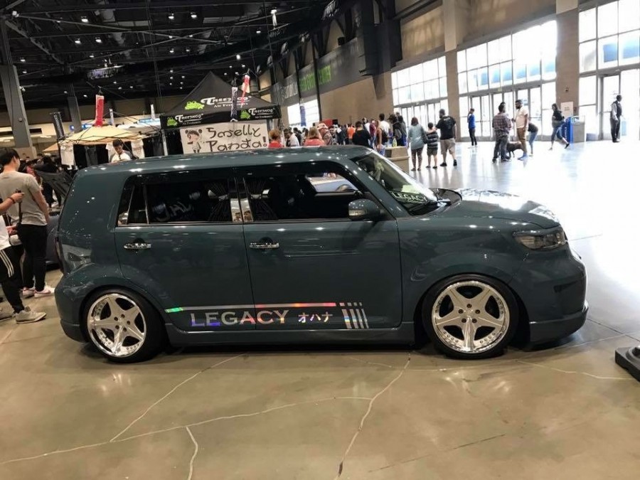 Scion xB rines Super Star Leon Hardiritt Orden 18″ 9J ET6 215/40 10J ET19 225/40