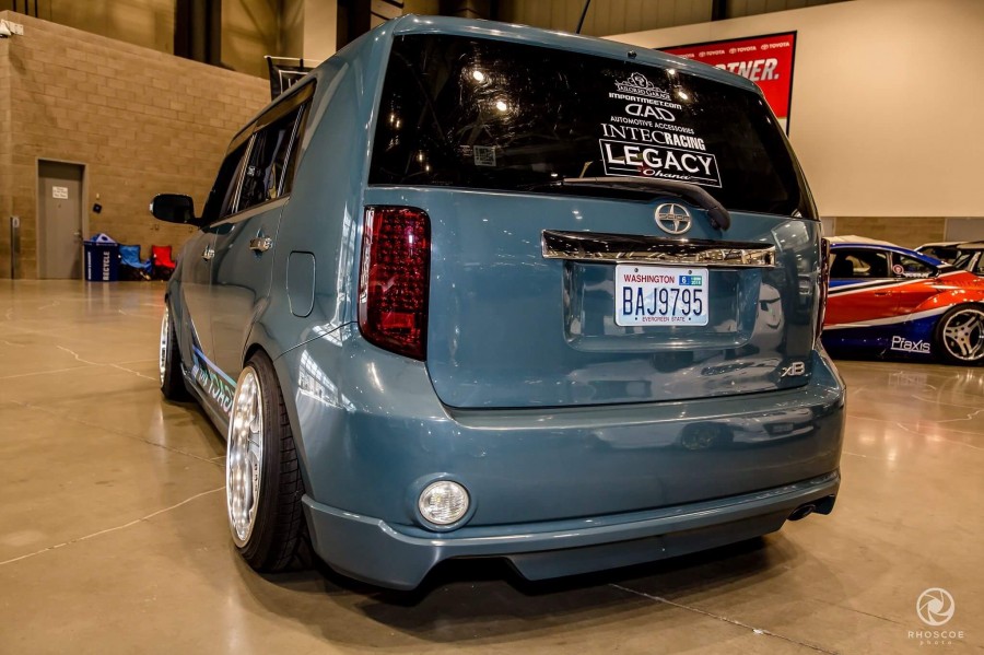Scion xB rines Super Star Leon Hardiritt Orden 18″ 9J ET6 215/40 10J ET19 225/40