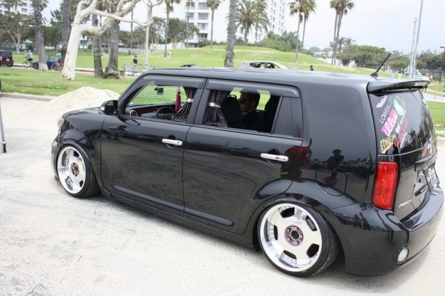 Scion xB rines Work Euroline DH 18″ 9.5J ET45 215/40 10J ET30
