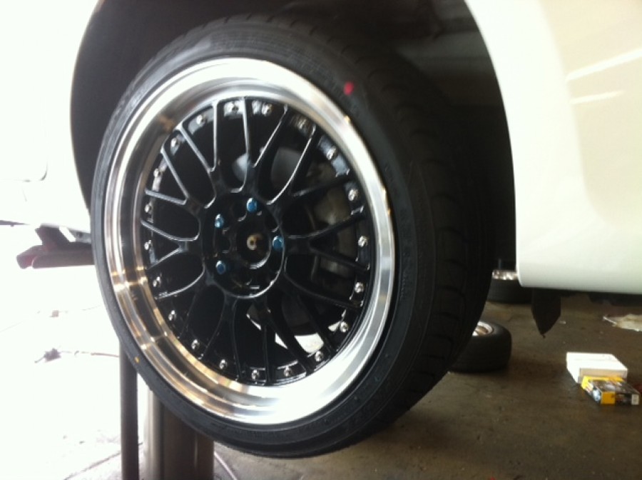 Scion xB rines XXR 521 18″ 8.5J ET30 225/40