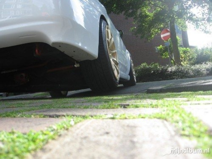 Subaru Impreza rines Rota G-force 18″ 9J ET35 225/40