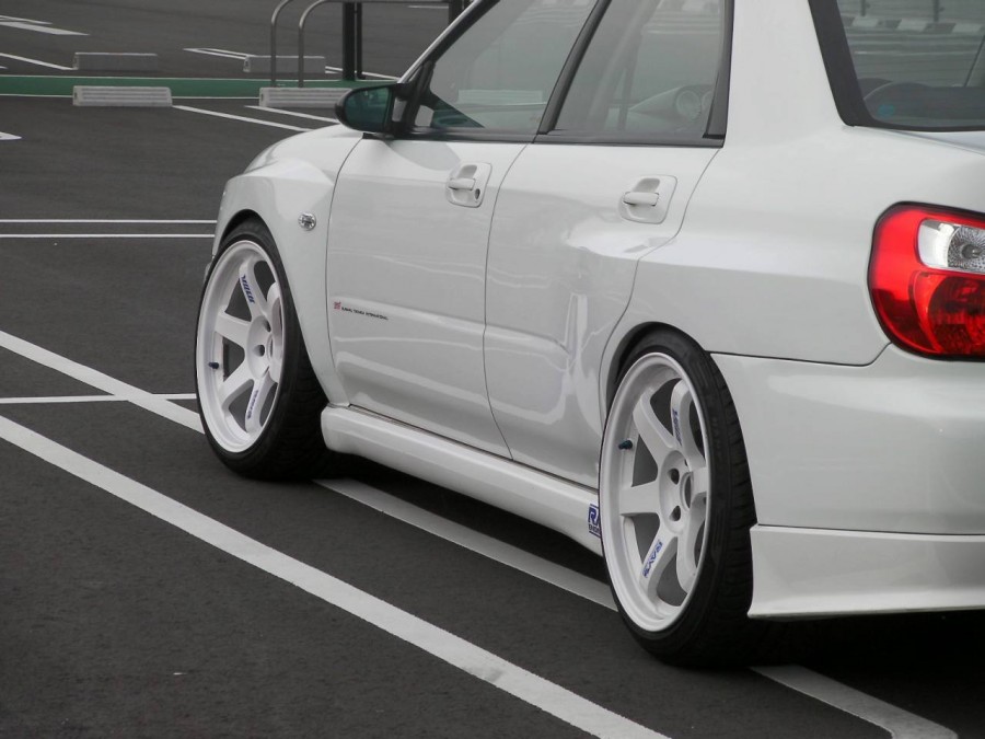 Subaru Impreza GD, GG rines Rays Volk Racing TE37 18″ 10.5J ET15 255/35 WRX STI 