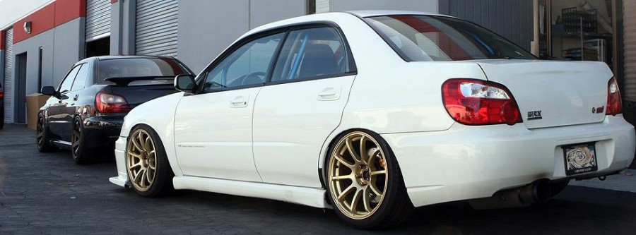 Subaru Impreza rines Rota G-force 18″ 9J ET35 225/40 WRX STI 