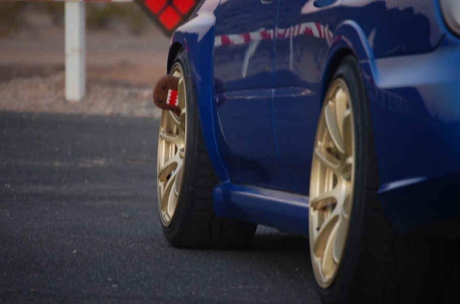 Subaru Impreza rines Rota G-force 18″ 9J ET30 235/40 WRX STI 
