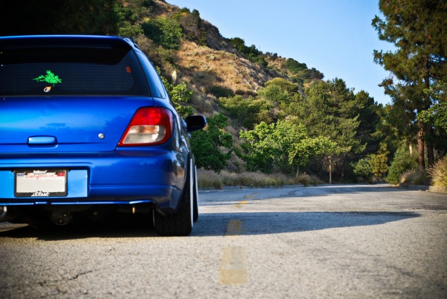 Subaru Impreza GD, GG rines Work Emotion 11R 17″ 9J ET28 215/40