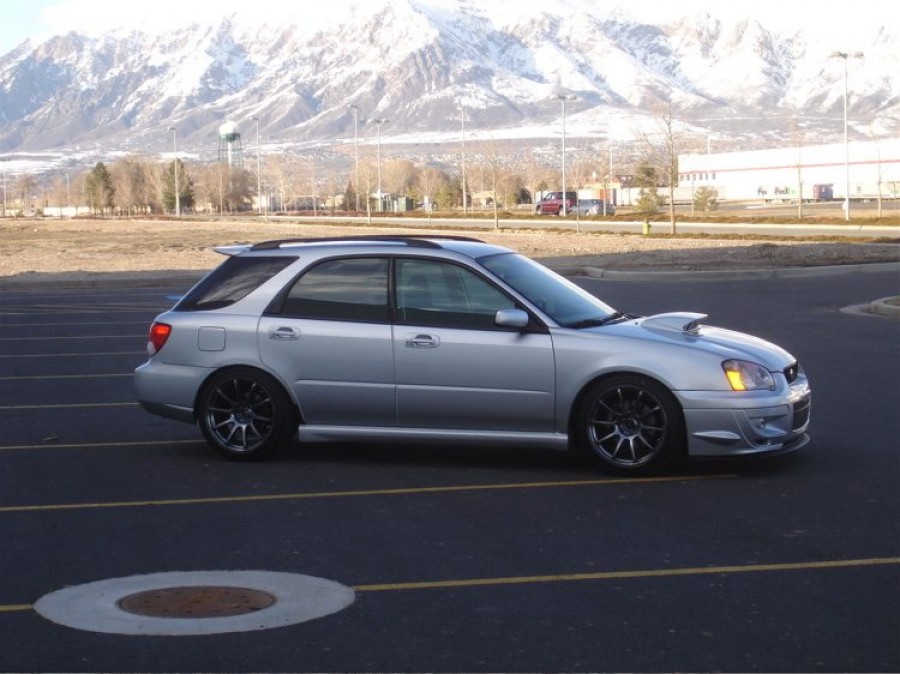 Subaru Impreza rines Rota G-force 18″ 9J ET35 225/40 WRX Wagon 