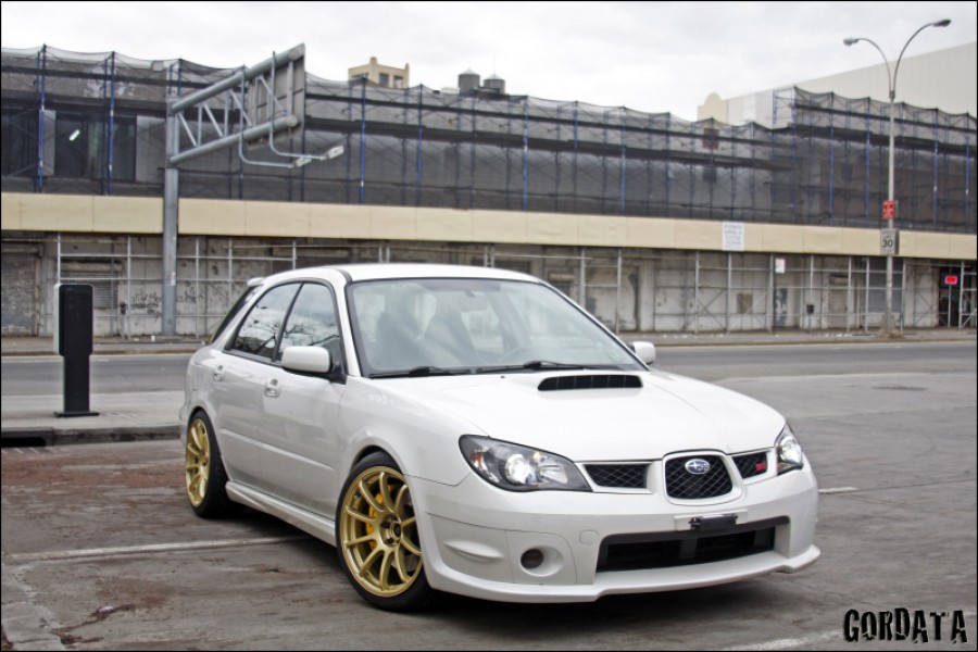 Subaru Impreza rines Rota G-force 18″ 9J ET35 225/40 WRX Wagon 
