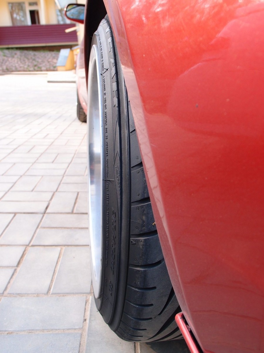Toyota Celica T200 rines Impul Hoshino RS 17″ 9.5J ET35 215/45 ET40