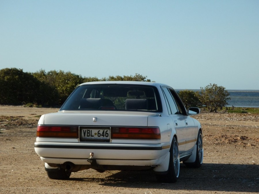 Toyota Cressida X80 rines Zepter  18″ 8.5J ET43 225/40 9.5J 235/40