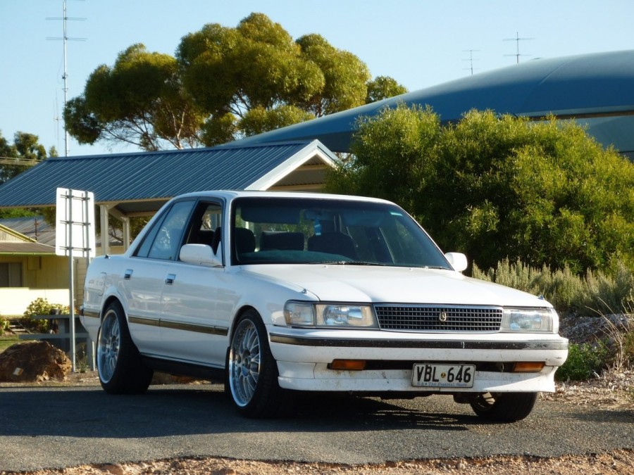 Toyota Cressida X80 rines Zepter  18″ 8.5J ET43 225/40 9.5J 235/40