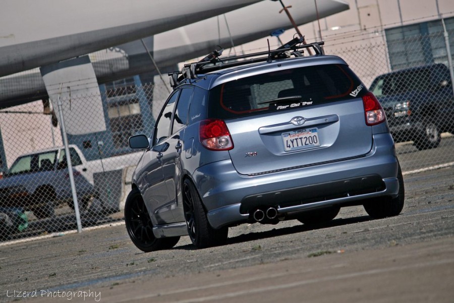 Toyota Matrix E130 rines Rota DPT 18″ 9J ET20 225/40 10J 245/40