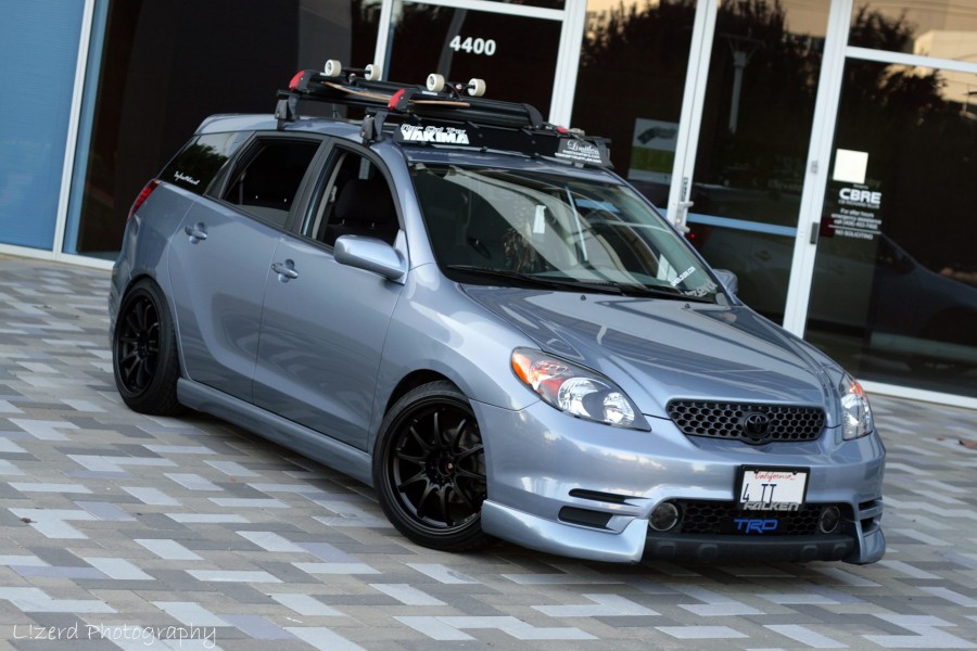 Toyota Matrix E130 rines Rota DPT 18″ 9J ET20 225/40 10J 245/40