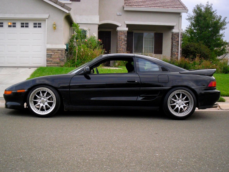 Toyota MR2 rines Blitz Type 01 17″ 9J ET22 215/40 10J 245/40