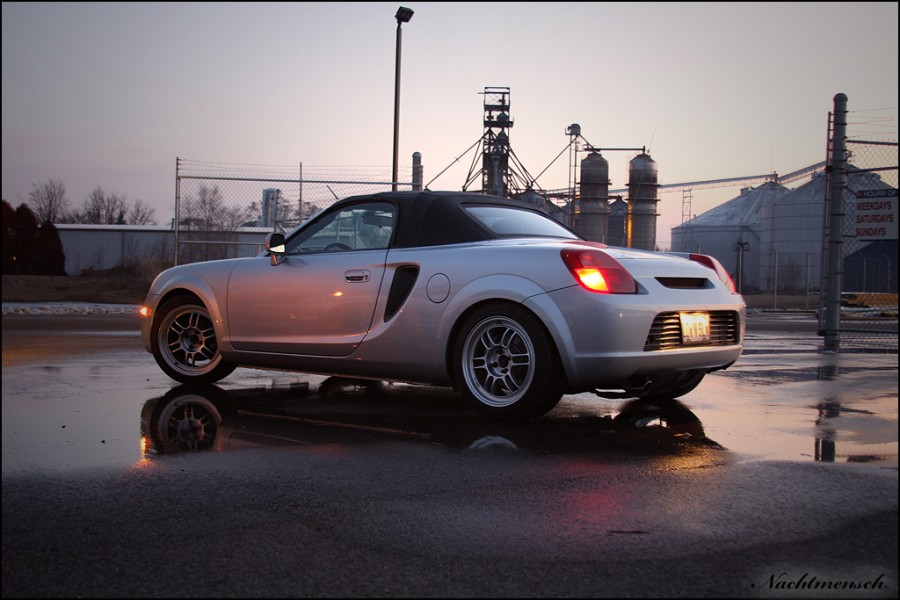 Toyota MR2 W30 rines Enkei RPF1 16″ 8J ET38 205/45 215/45