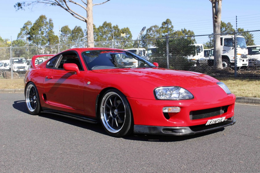 Toyota Supra A80 rines SSR Professor SP3 19″ 9.5J ET37 255/35 11J ET49 305/30