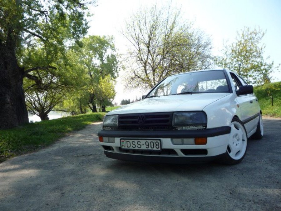 Volkswagen Jetta MK3/A3, Typ 1H rines OEM Mercedes Merak (Elegance) 16″ 7.5J ET2 195/45