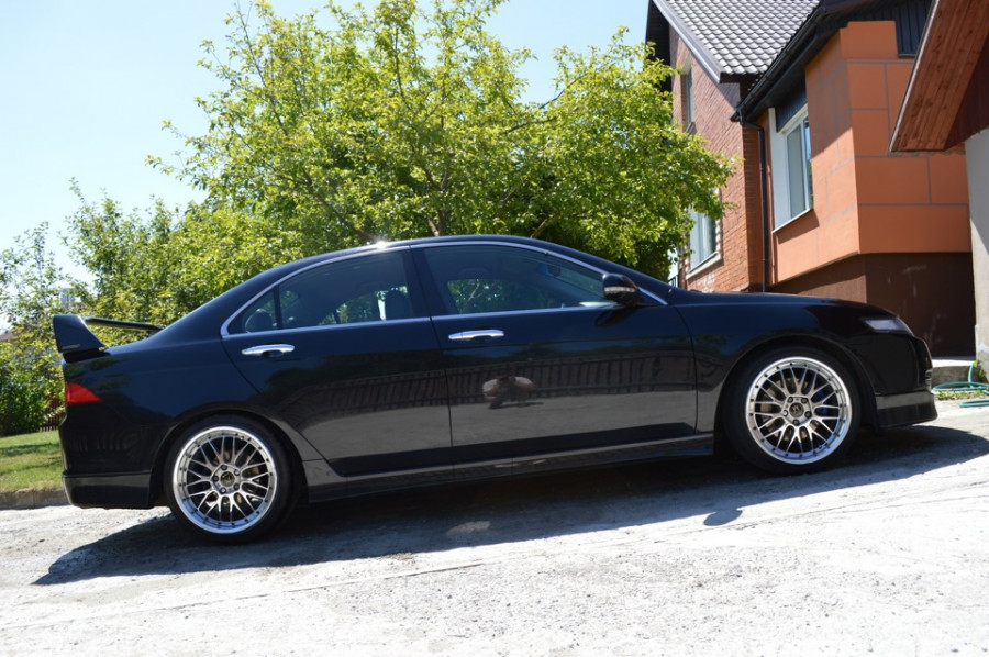 Honda Accord 7 generation rines Enkei Algernon Intelesse II 18″ 8.5J ET43 215/40 9.5J 225/40