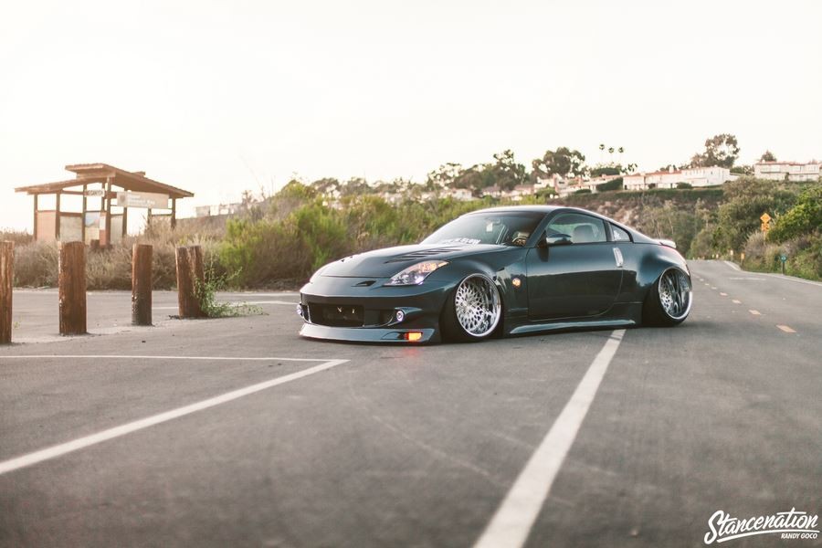 Nissan 350Z rines Avant Garde F141 19″ 12J ET-20 14J ET-65