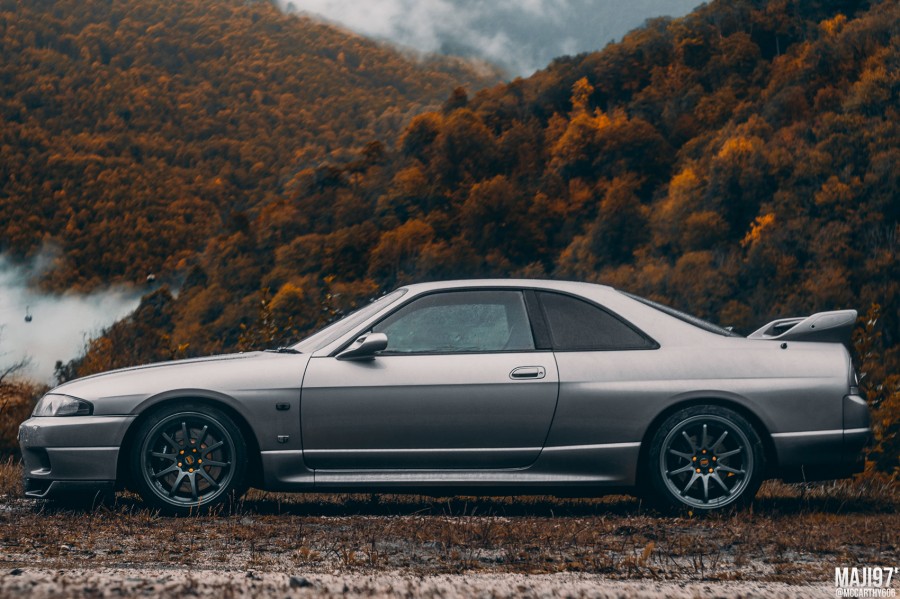 Nissan Skyline R33 rines Rays Volk Racing CE28N 18″ 9.5J ET20 GT-R V-Spec 