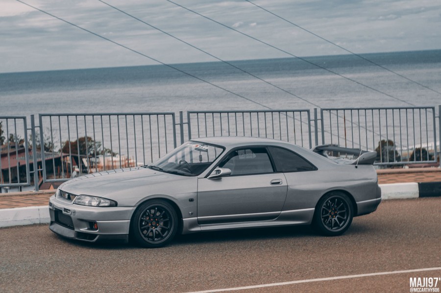 Nissan Skyline R33 rines Rays Volk Racing CE28N 18″ 9.5J ET20 GT-R V-Spec 