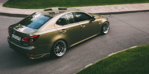 Lexus IS