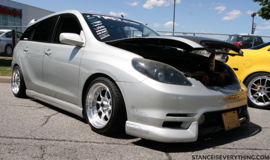 Toyota Matrix E140 rines XXR 002 16″ 205/40